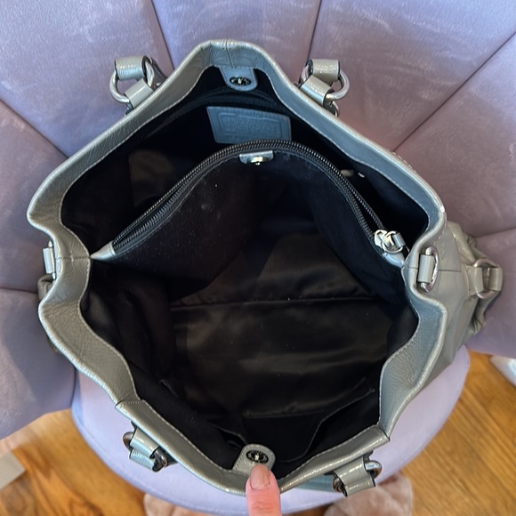 Coach Tote - Picture 5 of 10